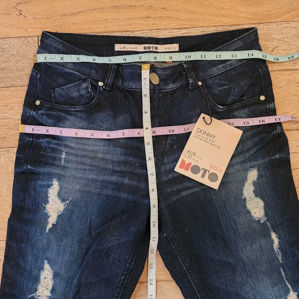 NWT Topshop Women's Moto Distressed Jeans Size 28 Skinny Hipster Indie Sleaze
